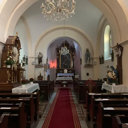 Anna Ueduelohaz Balatonbereny