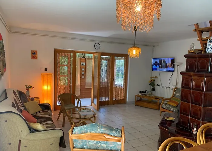 Nyaraló Anna Balatonberény